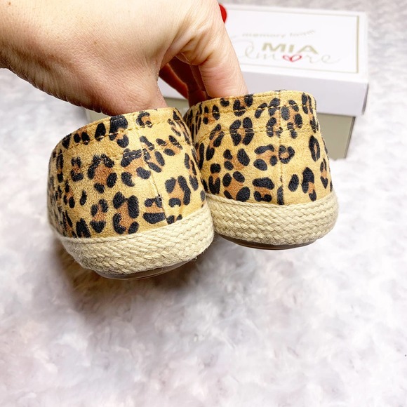 NWT Mia Amore Freedom Espadrille Slip-On Shoes 9 - Picture 6 of 8